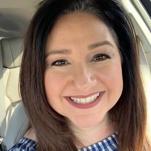 Meet your Posher, Monica